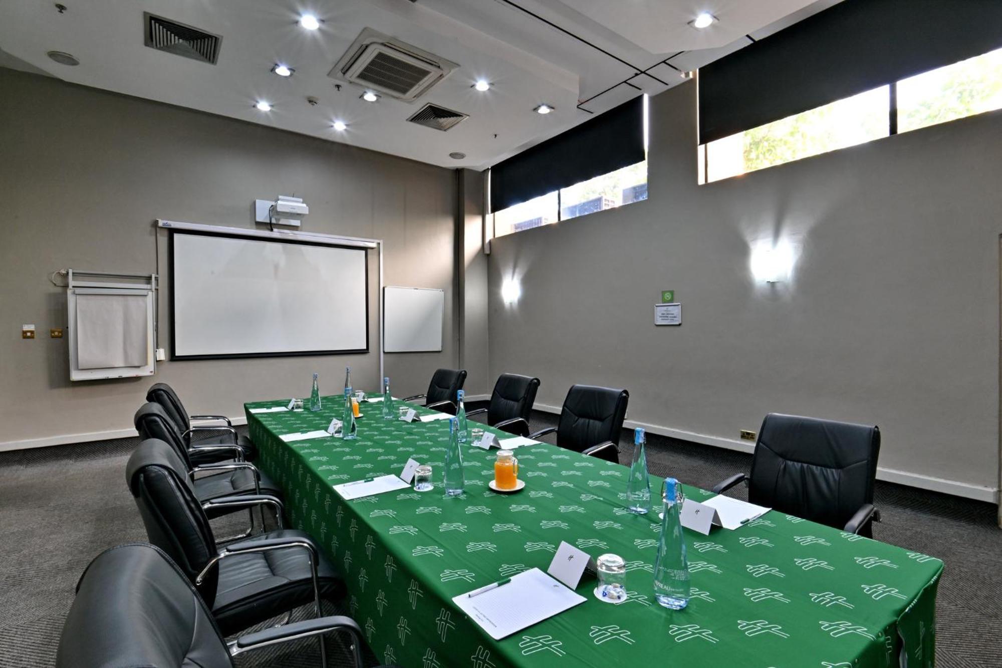 Holiday Inn - Harare By Ihg Extérieur photo